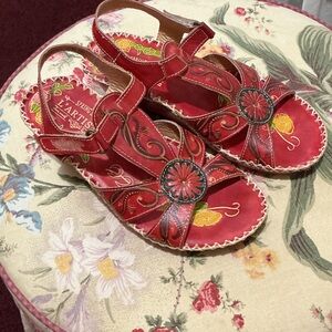 L’Artiste by Spring Step Red Leather Wedge Sandals with Floral Detail